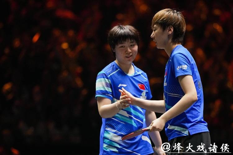 WTT总决赛女单决赛 王曼昱战胜蒯曼夺得冠军 WTT总决赛女单决赛 王曼昱战胜蒯曼夺得冠军