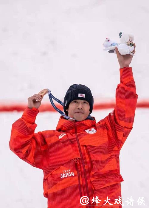 库珀·伍兹获冬奥会自由式滑雪男子雪上技巧冠军